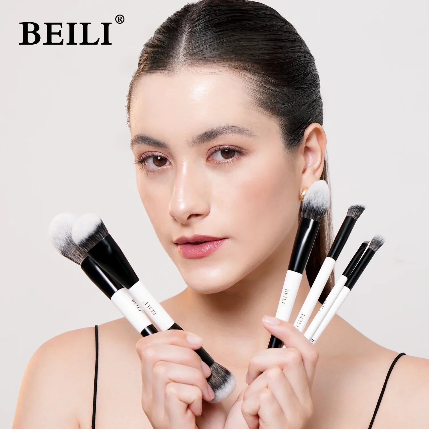 BEAUTY BRUSHES