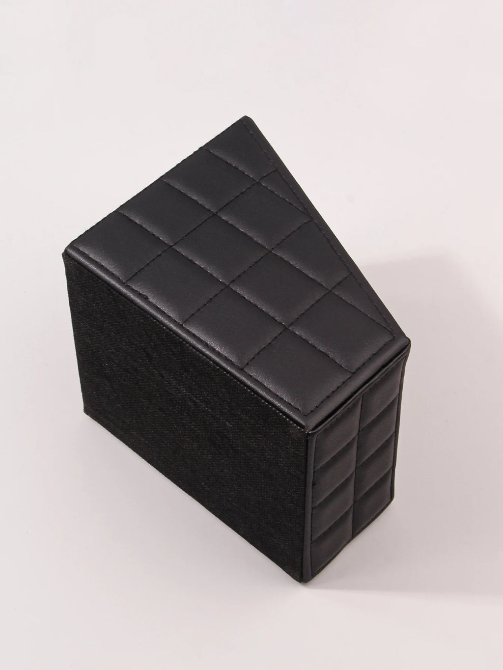 Large Capacity Cosmetic Storage Box with 3 Styles to Choose from - Practical and Easy to Use Makeup Organizer
